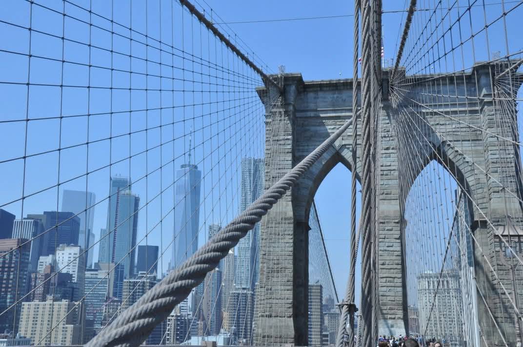 Vue du pont de Brooklyn et de la skyline new-yorkaise.